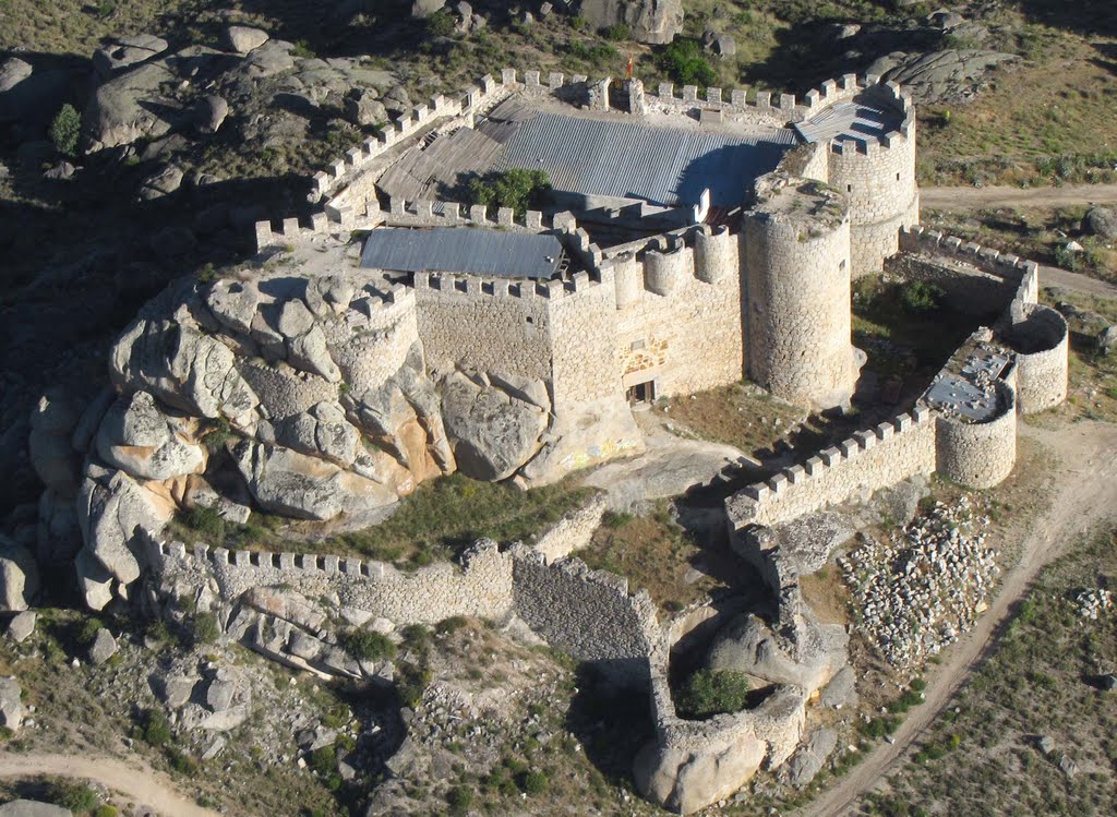 Foto de Inicio de la senda al Castillo de Aunqueospese en Sotalbo, Ávila
